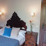 Hotel El Rincon De Yaxu 2*